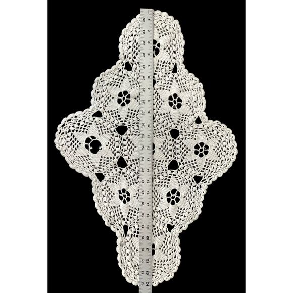 Vintage Crocheted Doilies Lot of 3 - Picture 2 of 6